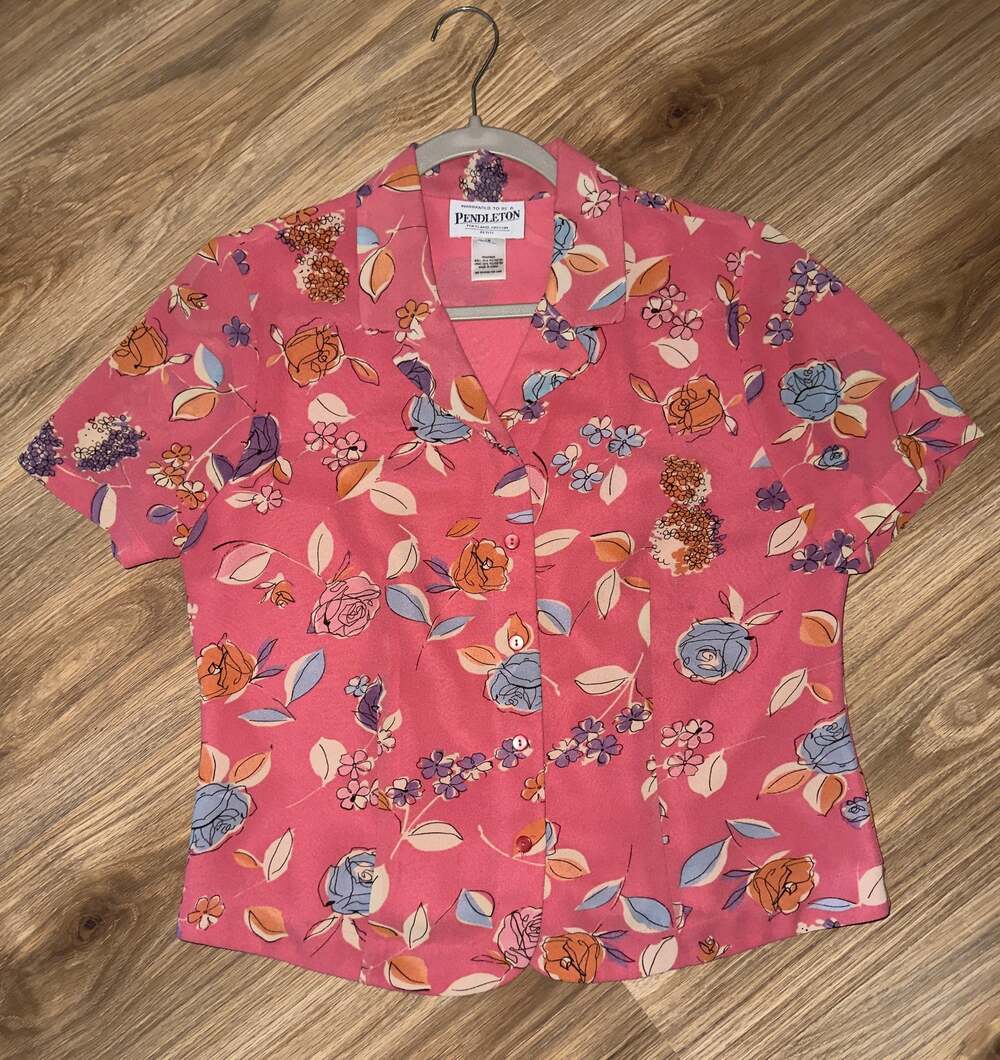 Pendleton’s pink floral top - size 10 Petite